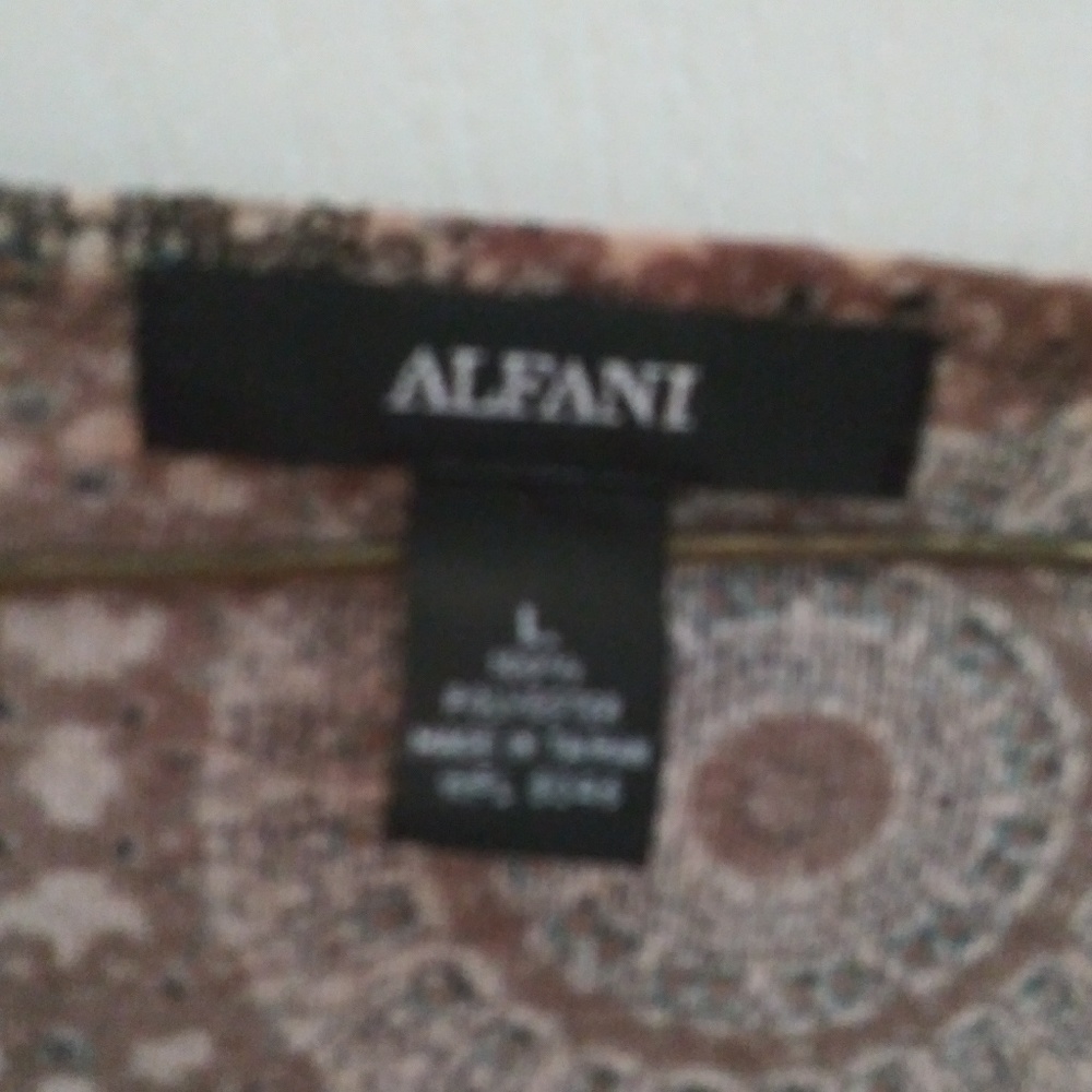 Blouse - Picture 2 of 2